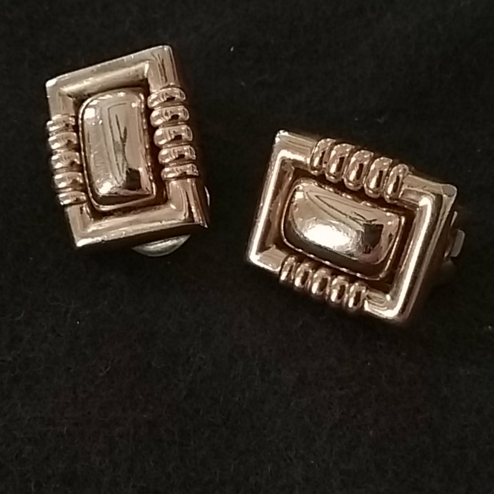 Earrings - Picture 2 of 2